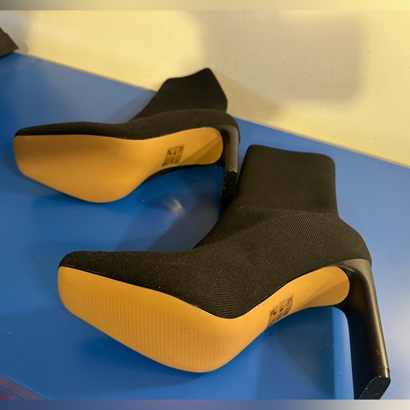 Call it Spring, Monica bootie, Size 6 - Picture 2 of 3